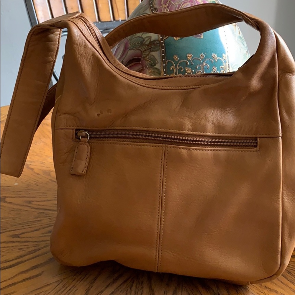 Tinanello ladies hobo style leather purse